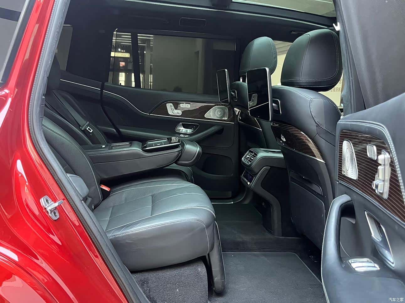 Maybach GLS, 2022 12