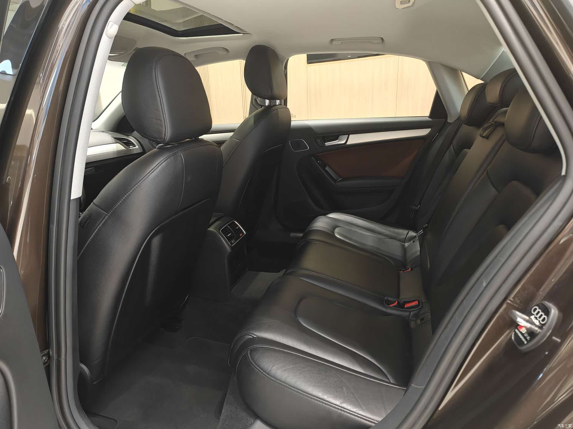 Audi A4L, 2015 6