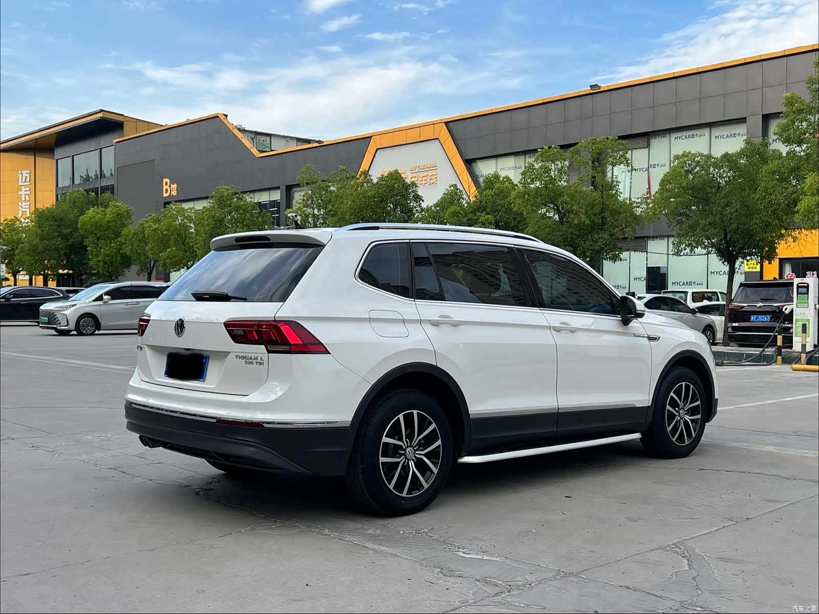 Volkswagen Tiguan L, 2018 18