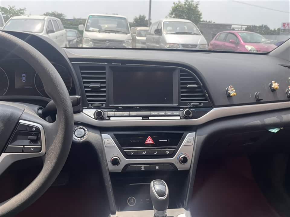 Hyundai Lead Hyundai Lead