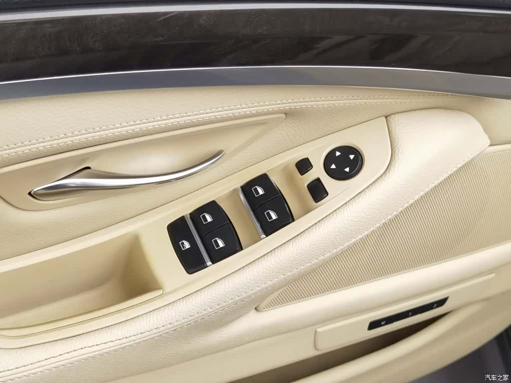 BMW 5 Series, 2013 9