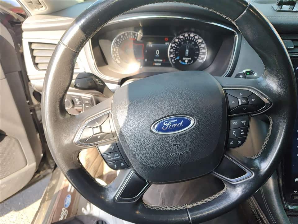 Ford Taurus
