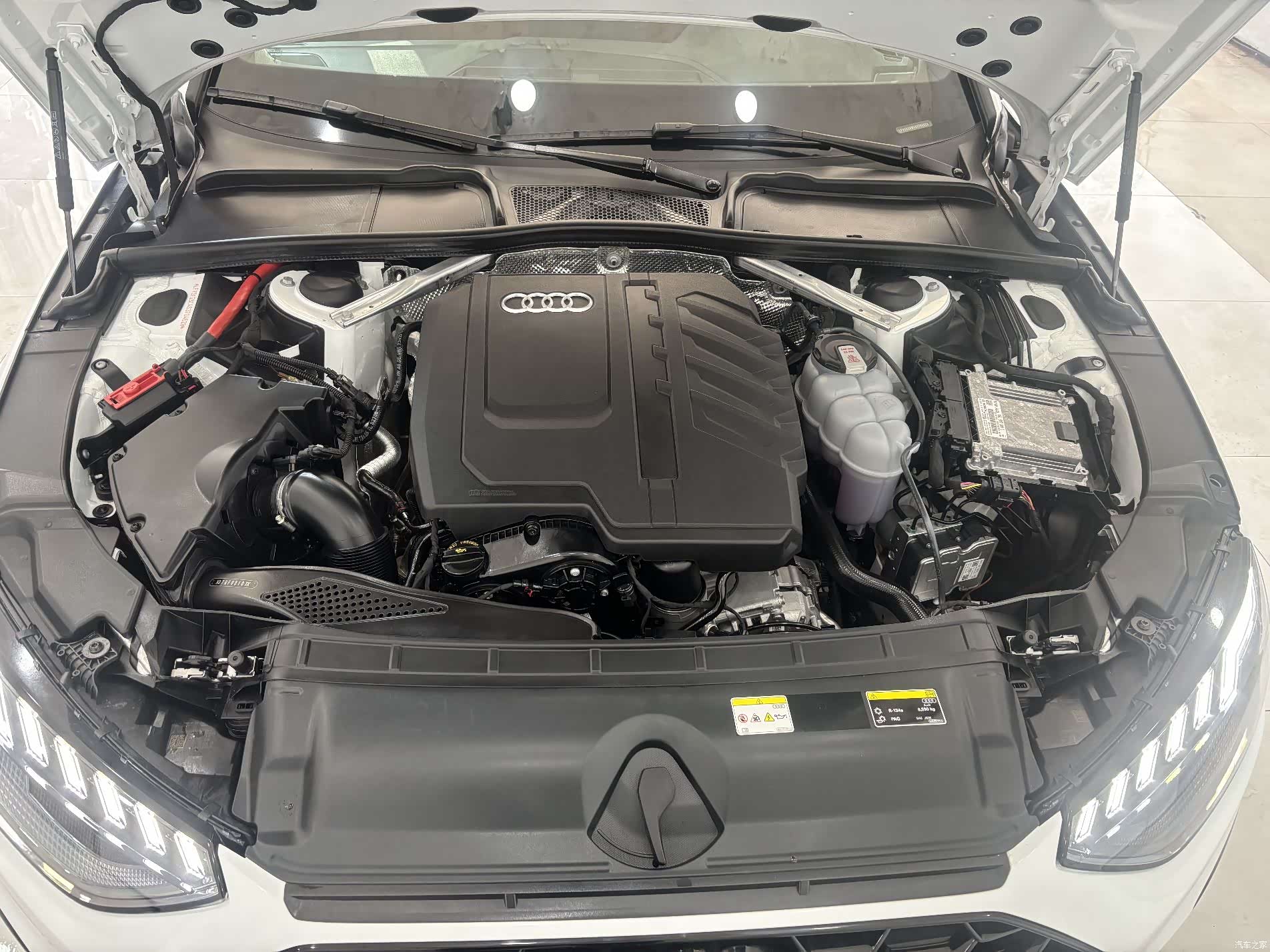 Audi A4L, 2025 33