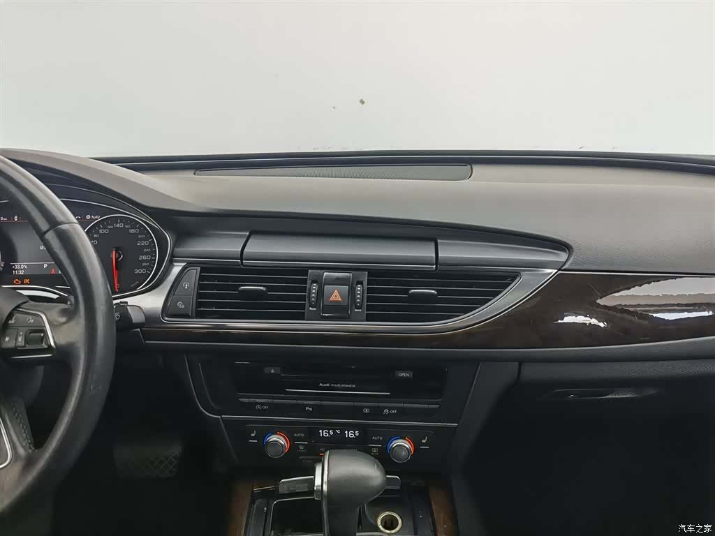Audi A6L, 2013 12
