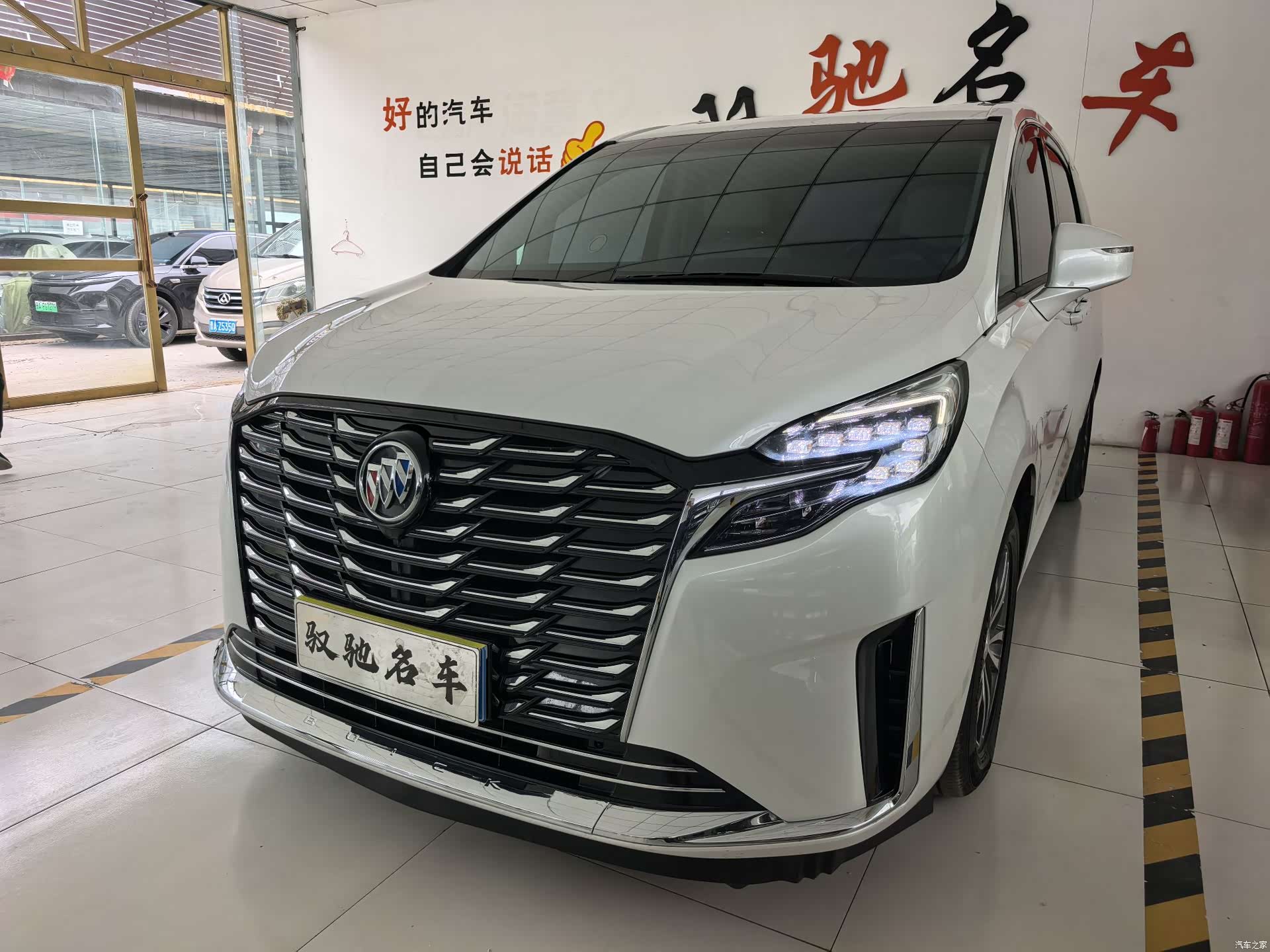 Buick GL8, 2023 3