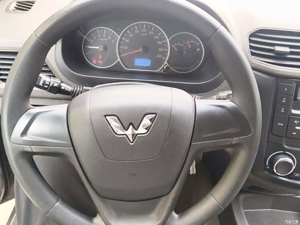 Wuling Hongguang, 2018 11