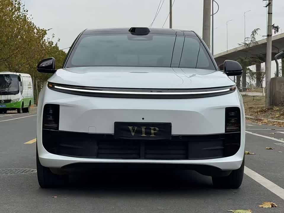 Li Auto Ideal L6