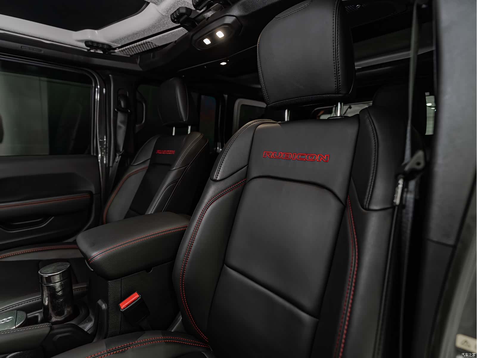 Jeep Wrangler, 2026 11