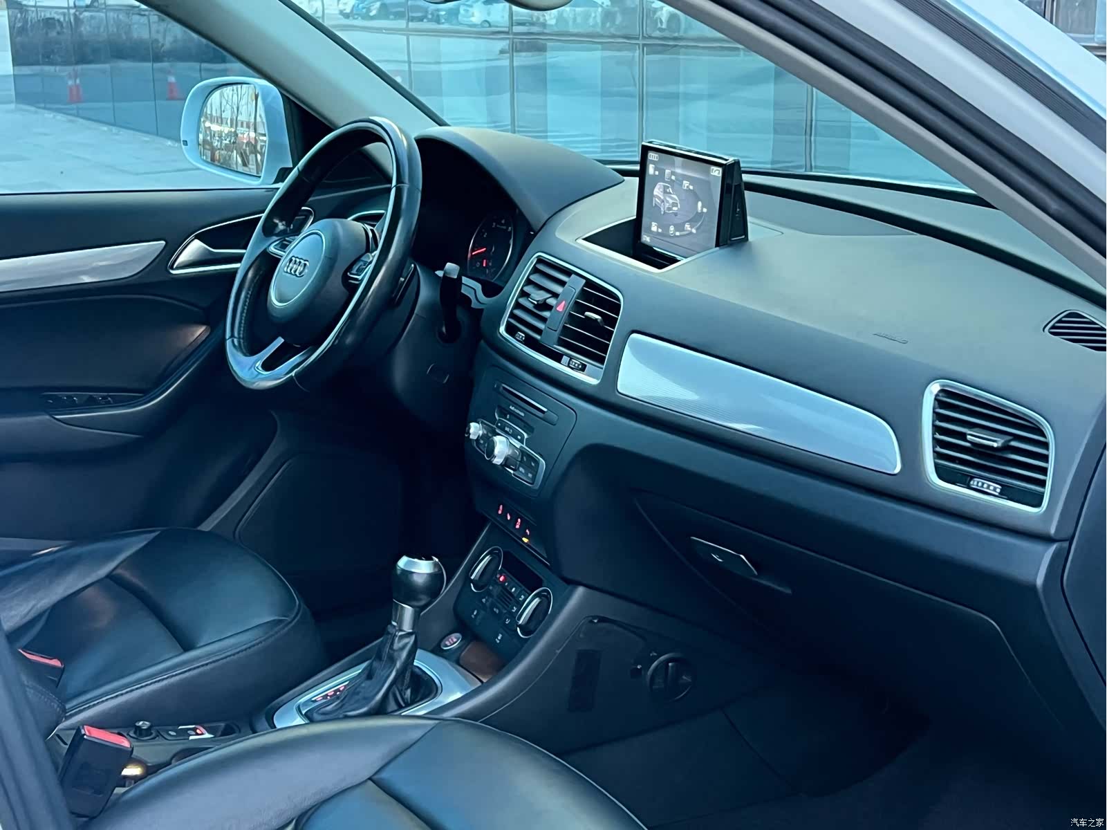 Audi Q3, 2016 10