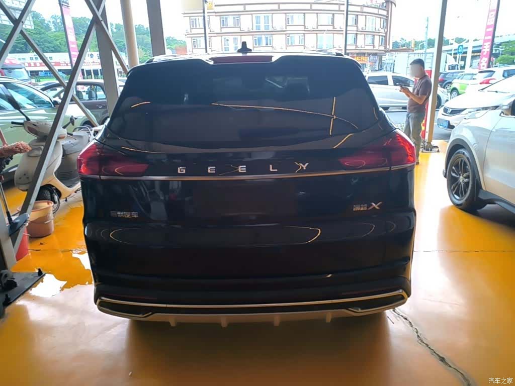 Geely Boyue, 2022 6