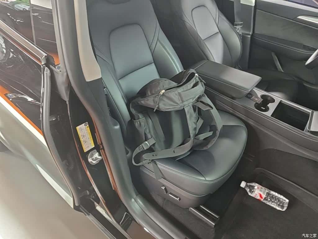 Tesla Model Y, 2024 25