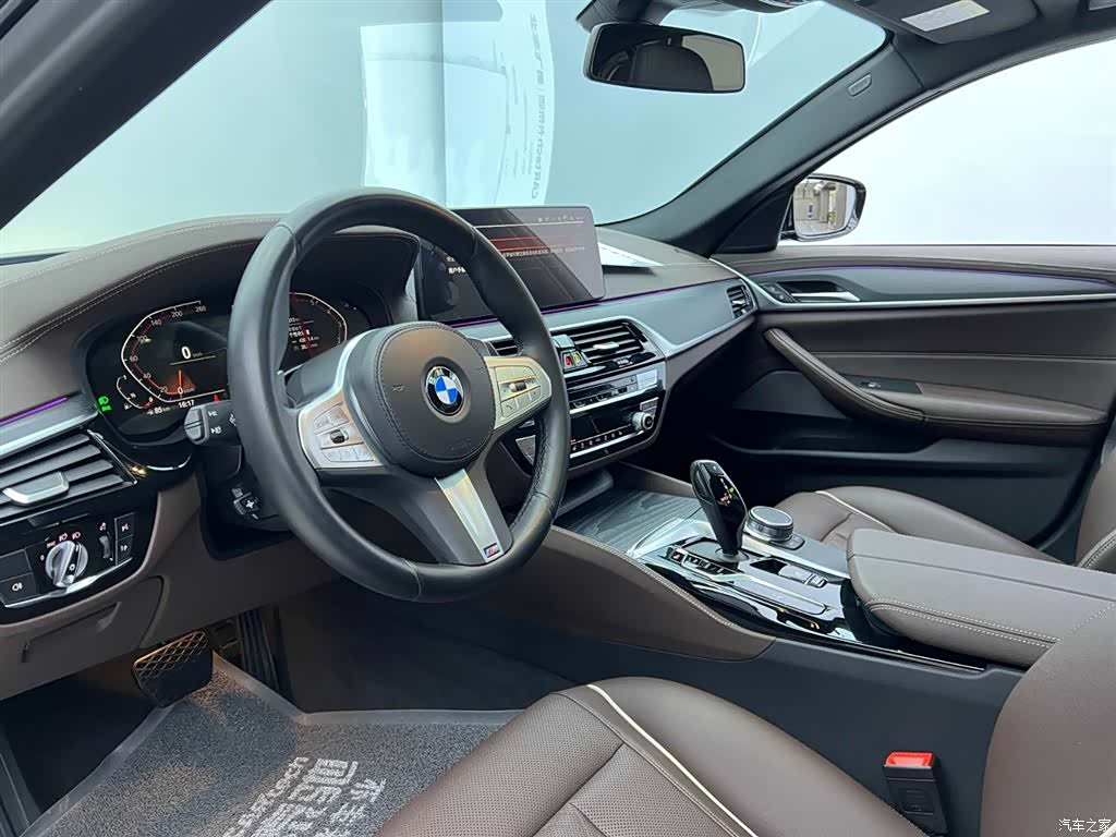 BMW 5 Series, 2023 23