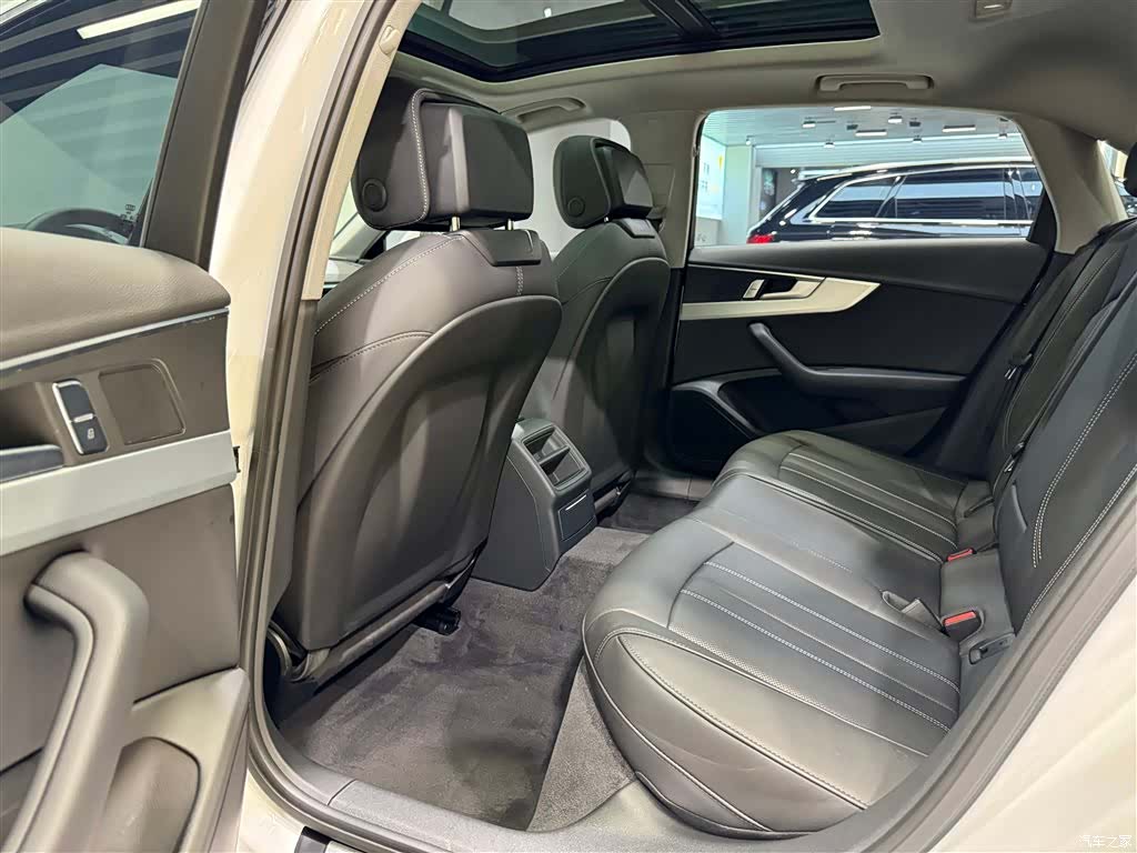 Audi A4L, 2023 20