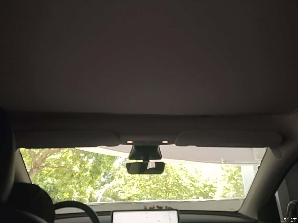 Tesla Model Y, 2023 18