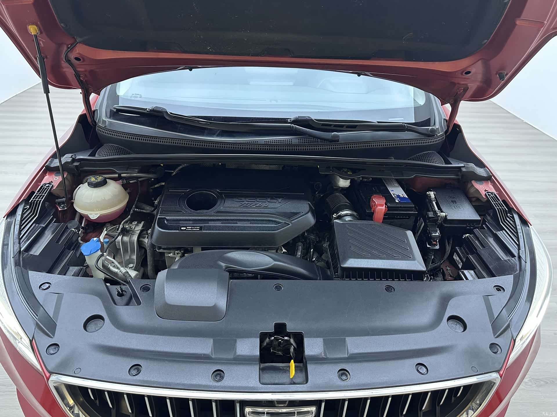 Geely Emgrand, 2022 17