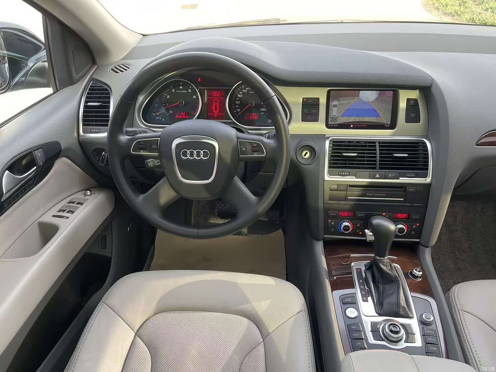 Audi Q7, 2011 19