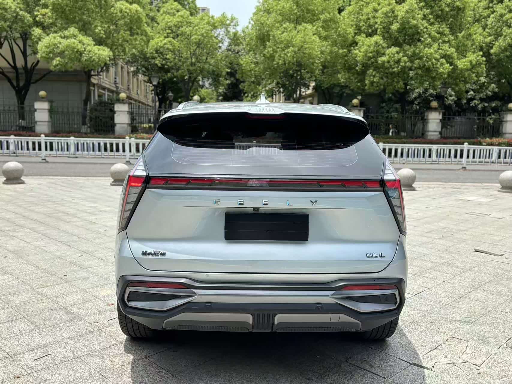 Geely Boyue, 2022 15