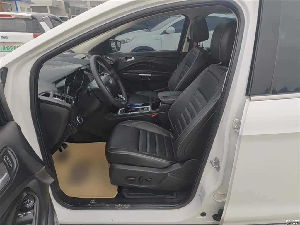 Ford Kuga, 2018 15