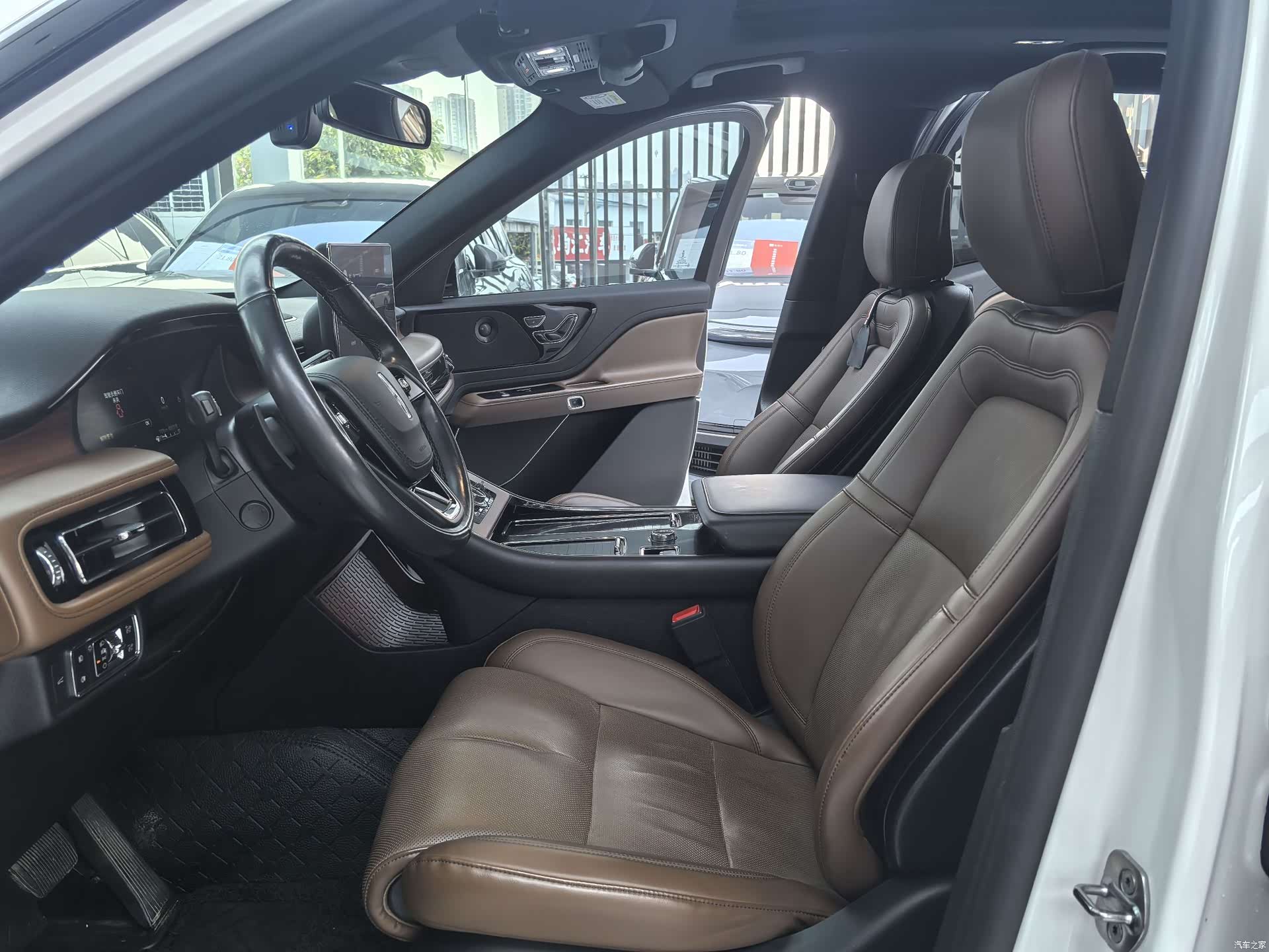 Lincoln Aviator, 2020 4