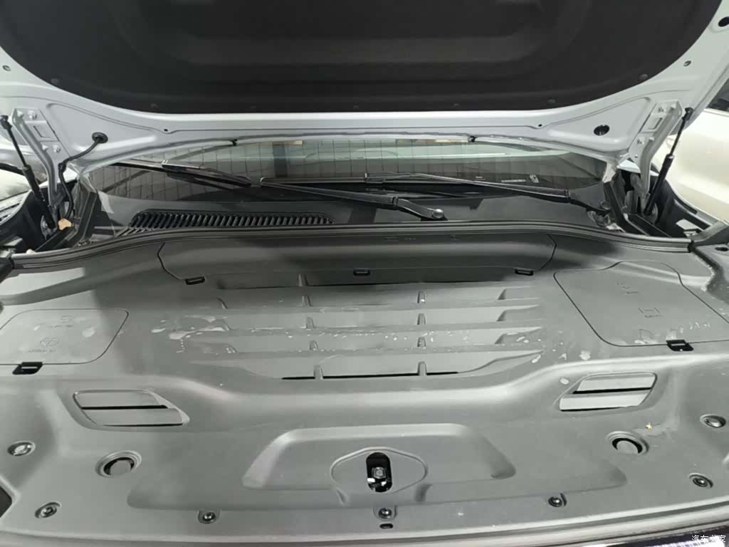 Leapmotor C11, 2025 20