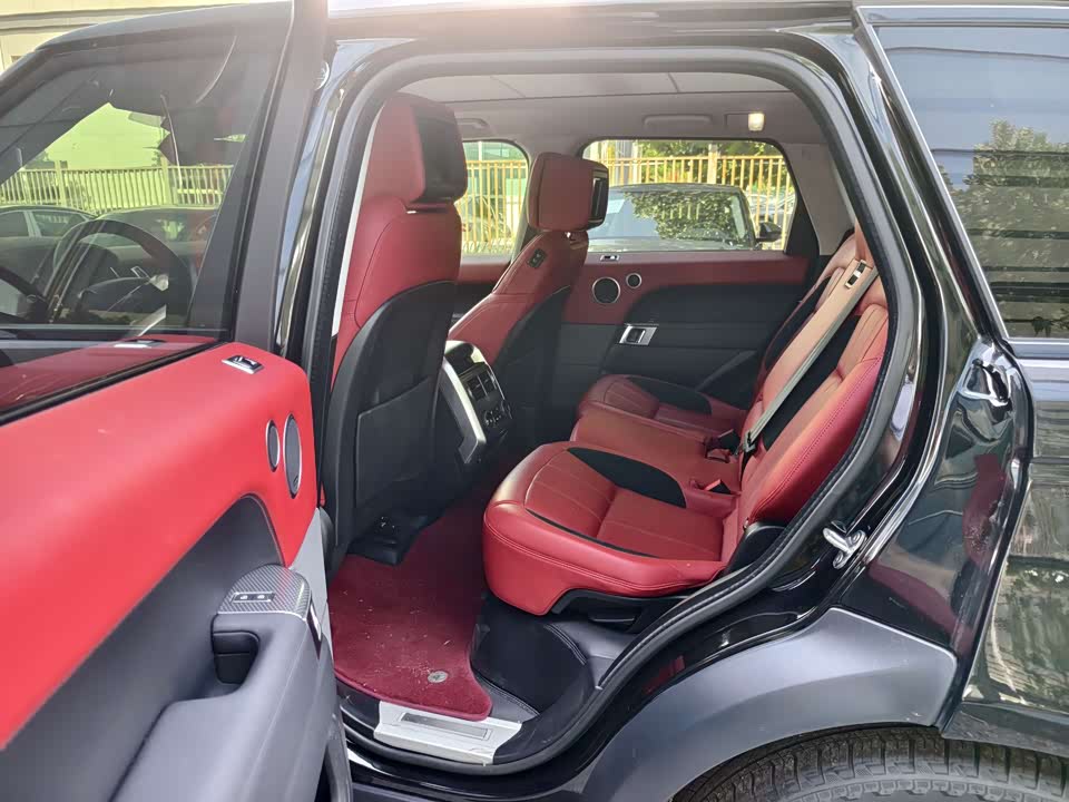 Land Rover Range Rover Sport Land Rover Range Rover Sport