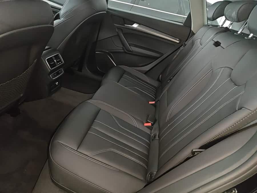 Audi Q5L 2022, фото 17