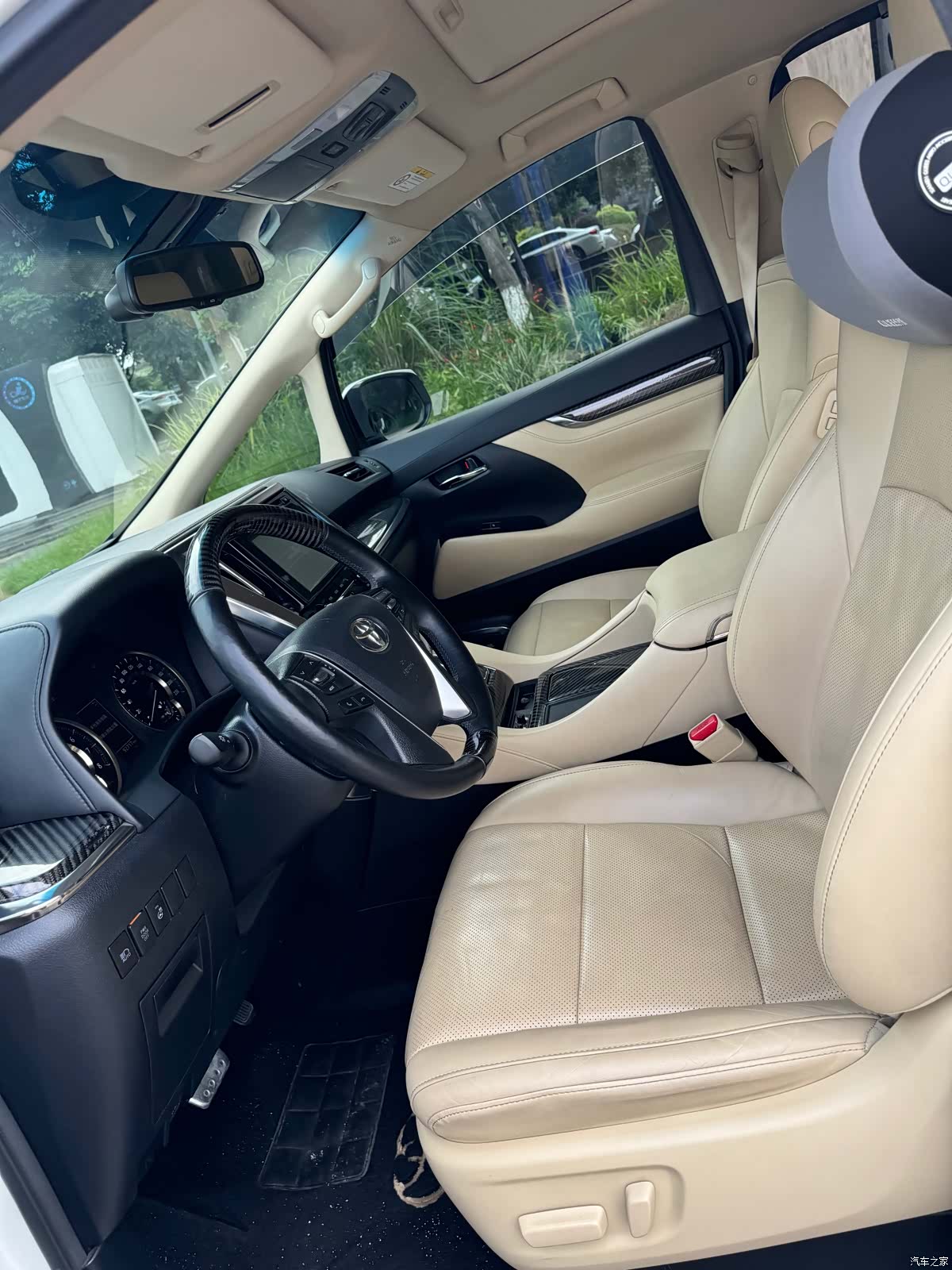 Toyota Alphard, 2019 8