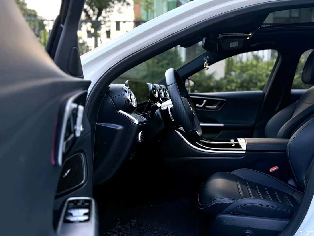 Mercedes-Benz C-Class, 2021 12