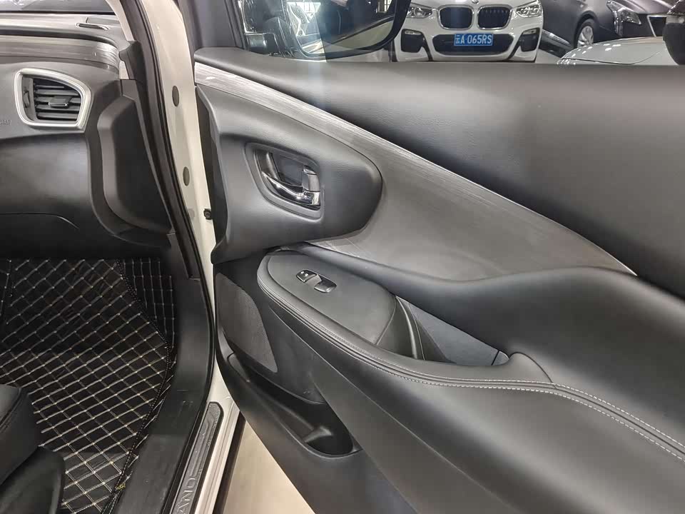 Nissan Loulan