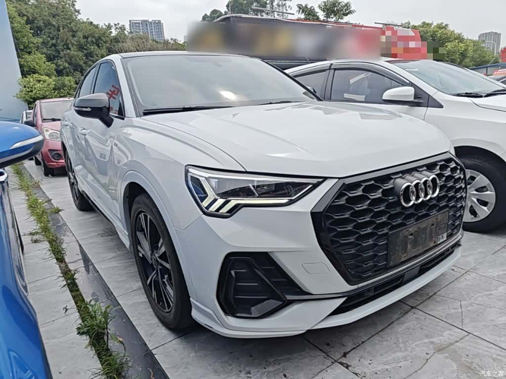 Audi Q3, 2022 4