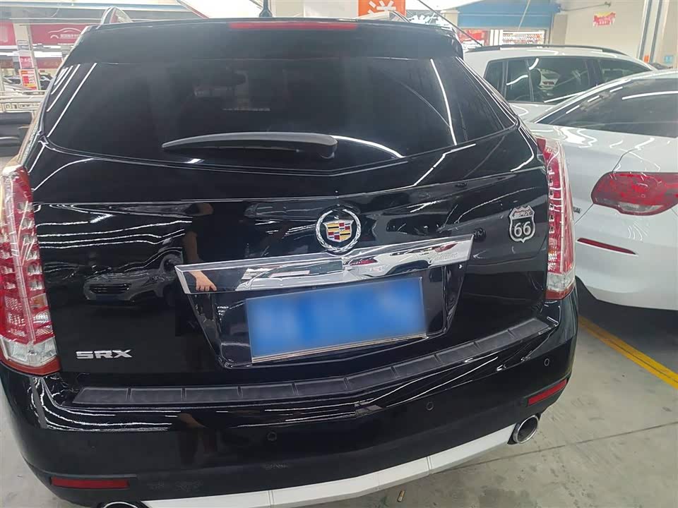 Cadillac SRX