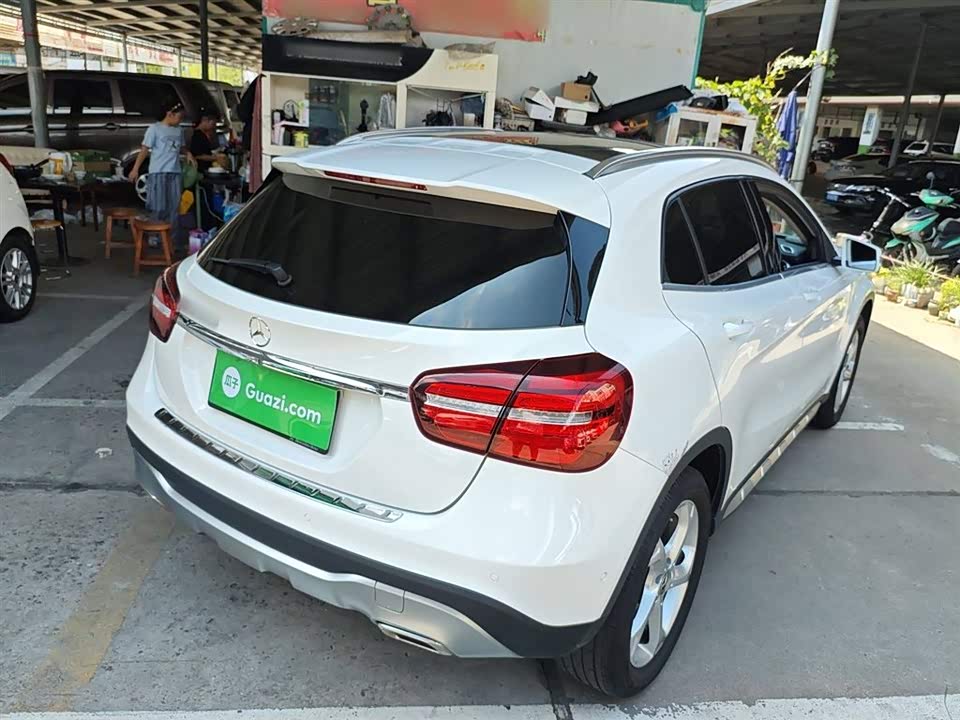 Mercedes-Benz GLA