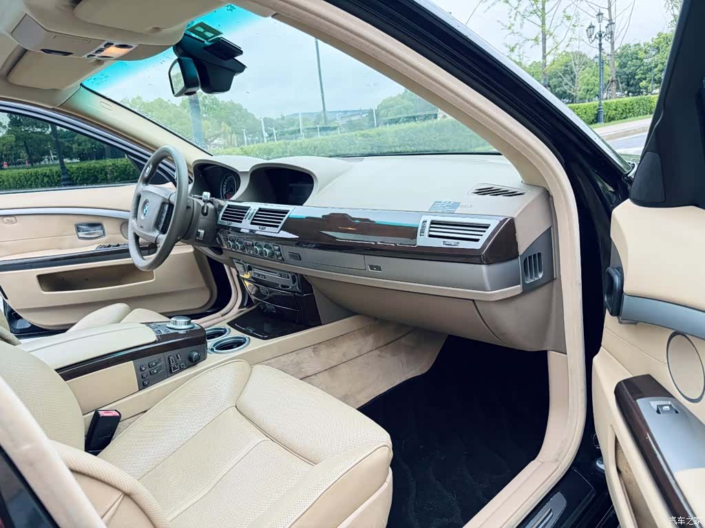 BMW 7 Series, 2008 9