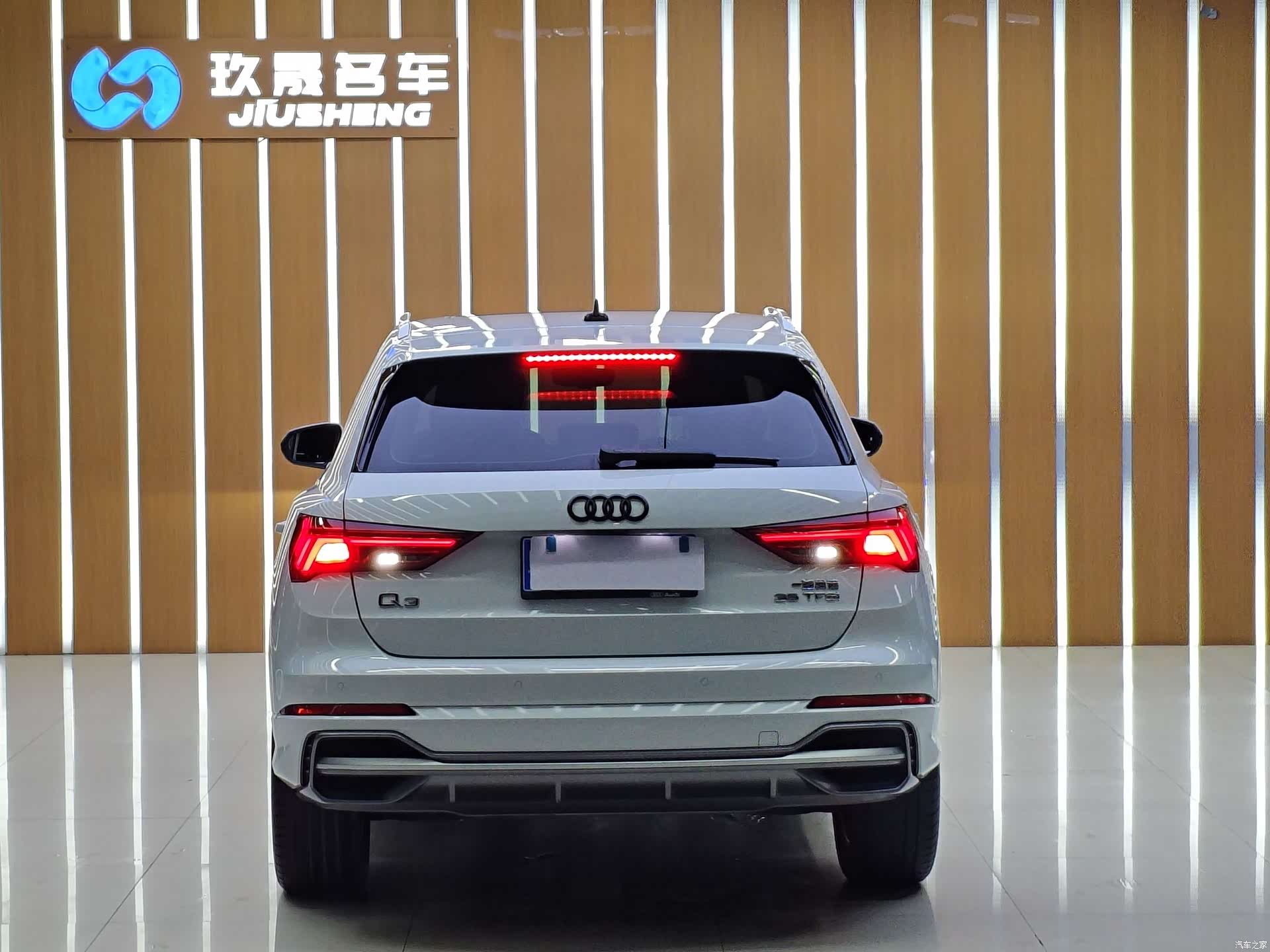 Audi Q3, 2020 все фото