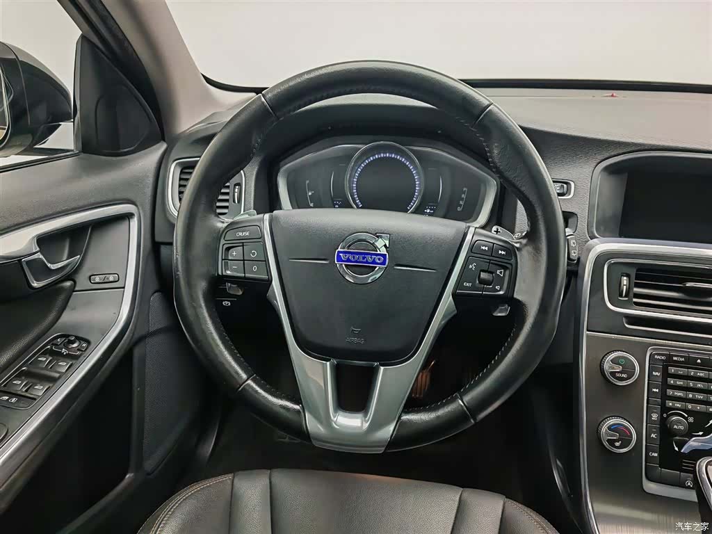 Volvo V60, 2016 11