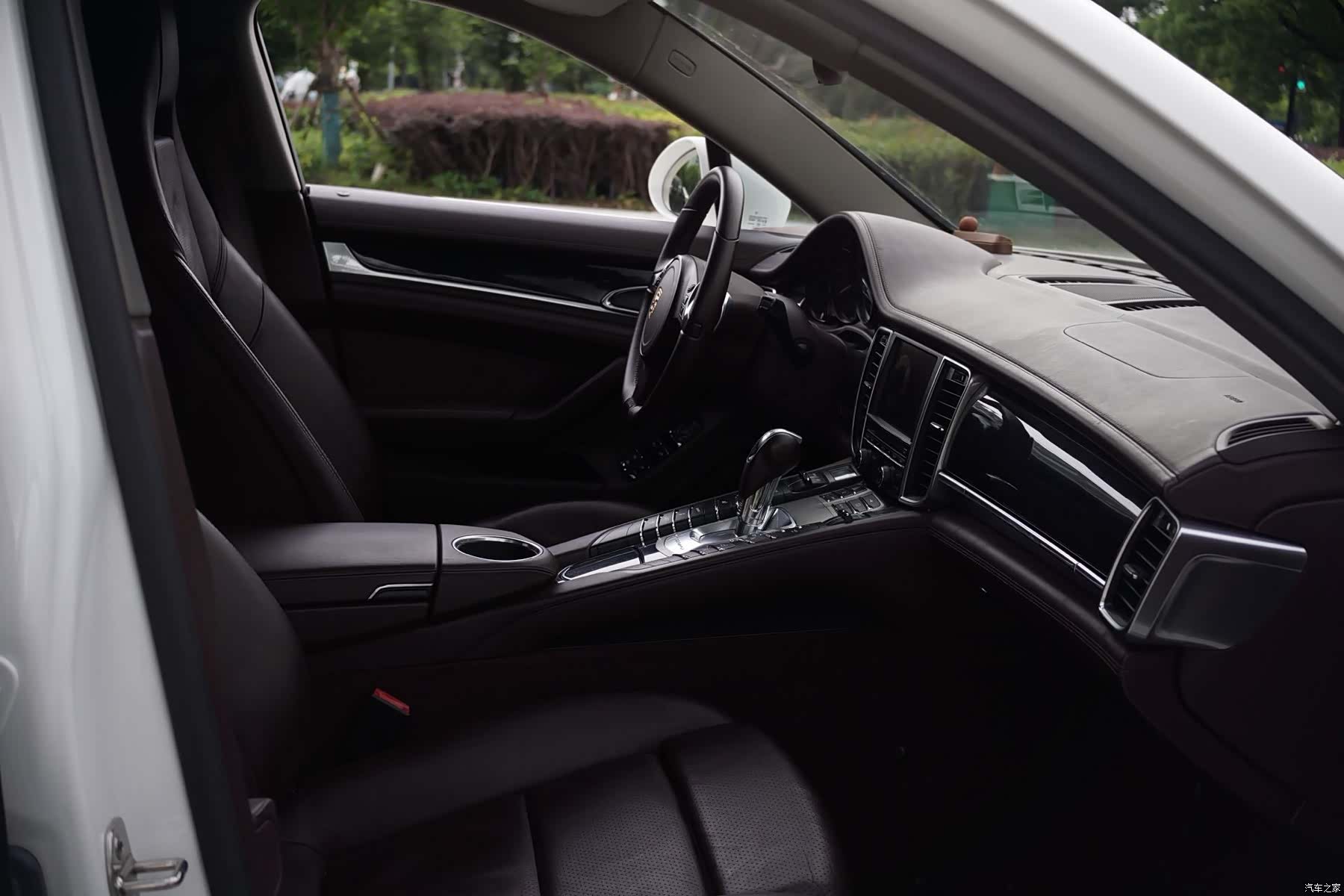 Porsche Panamera, 2011 6