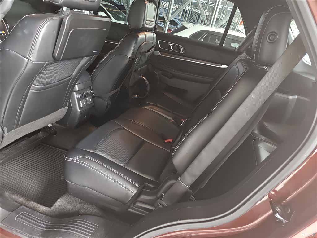 Ford Explorer, 2015 13