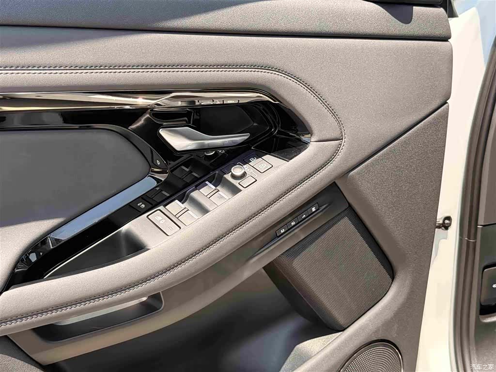 Land Rover Range Rover, 2024 16