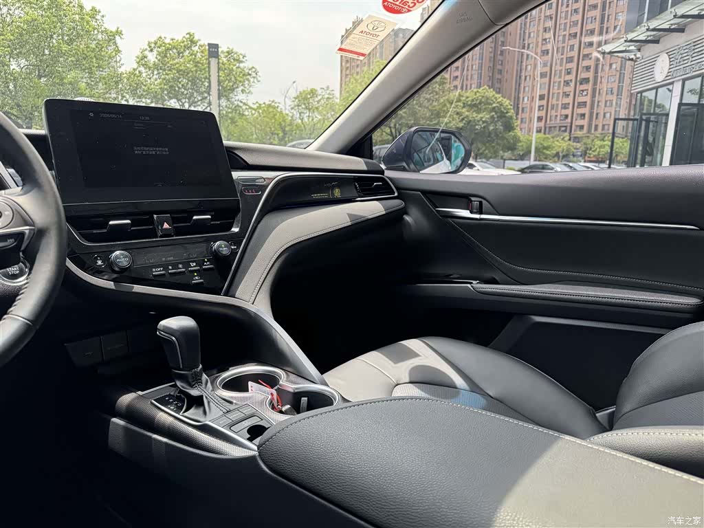 Toyota Camry, 2023 23