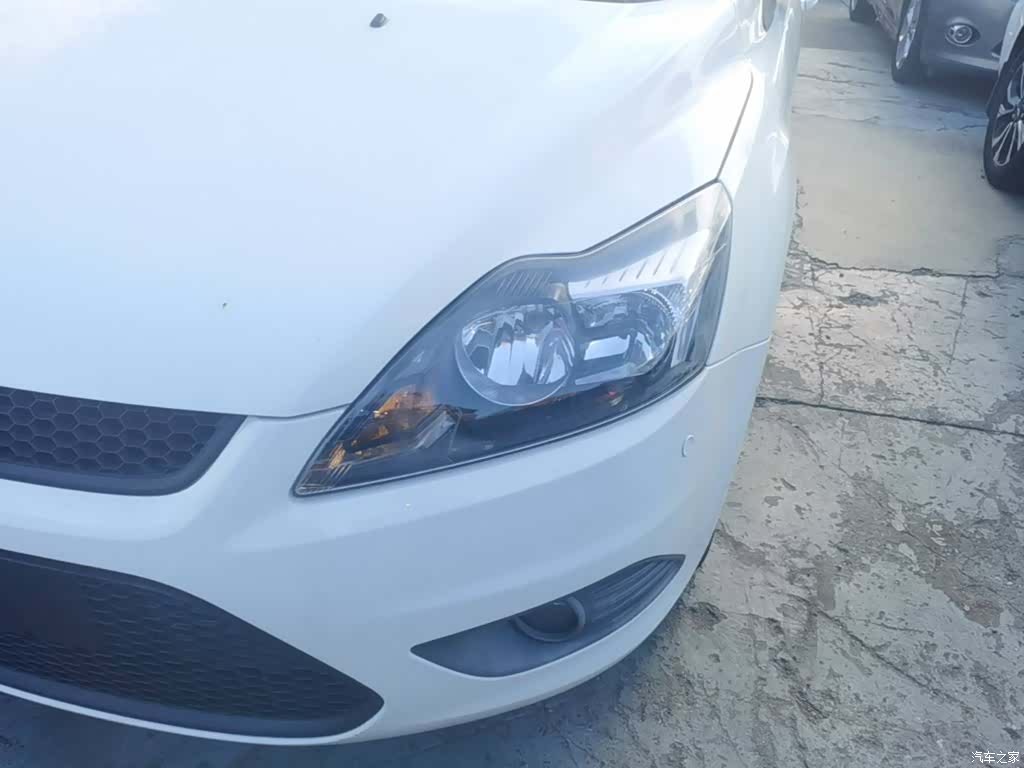 Ford Focus, 2015 24