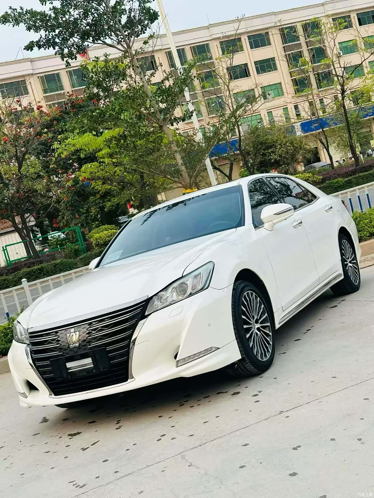 Toyota Crown, 2018 1