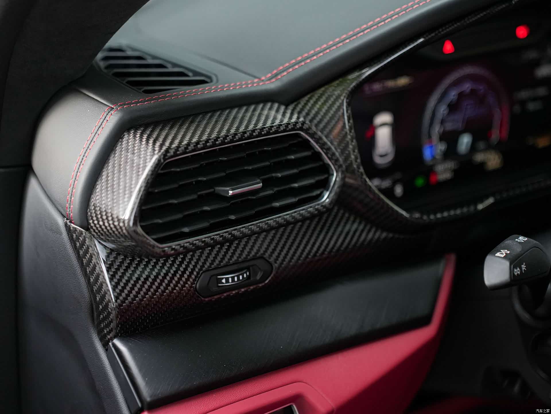 Lamborghini Urus, 2021 16