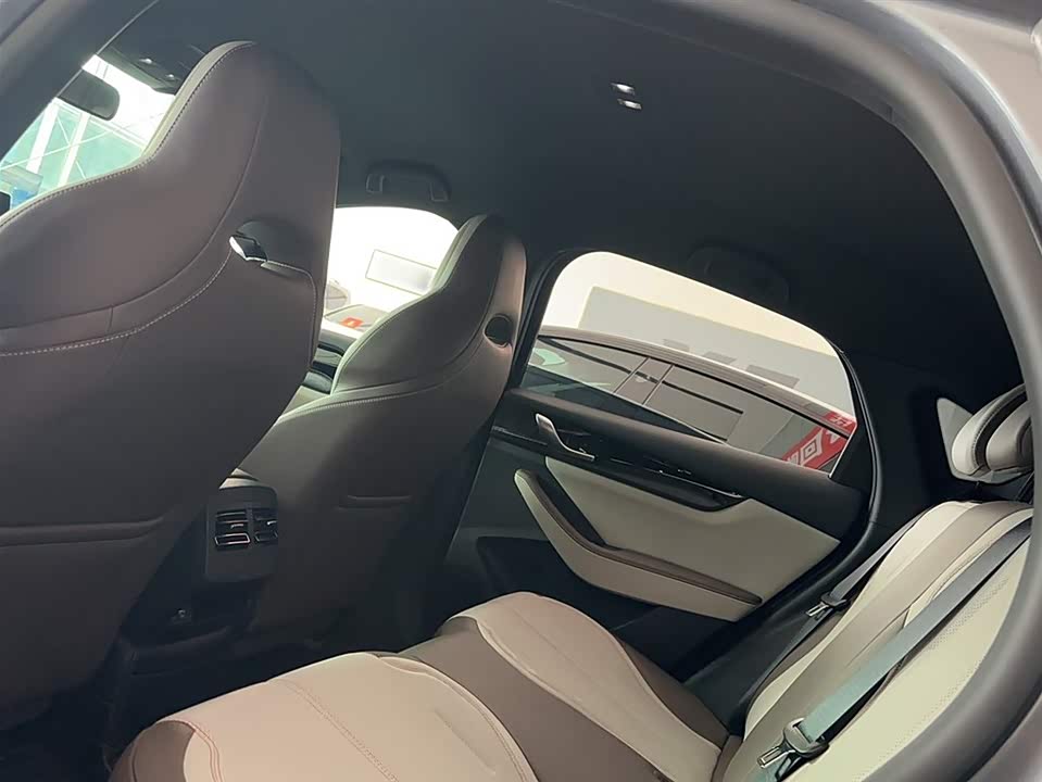 BYD Qin Yuan BYD Qin Yuan