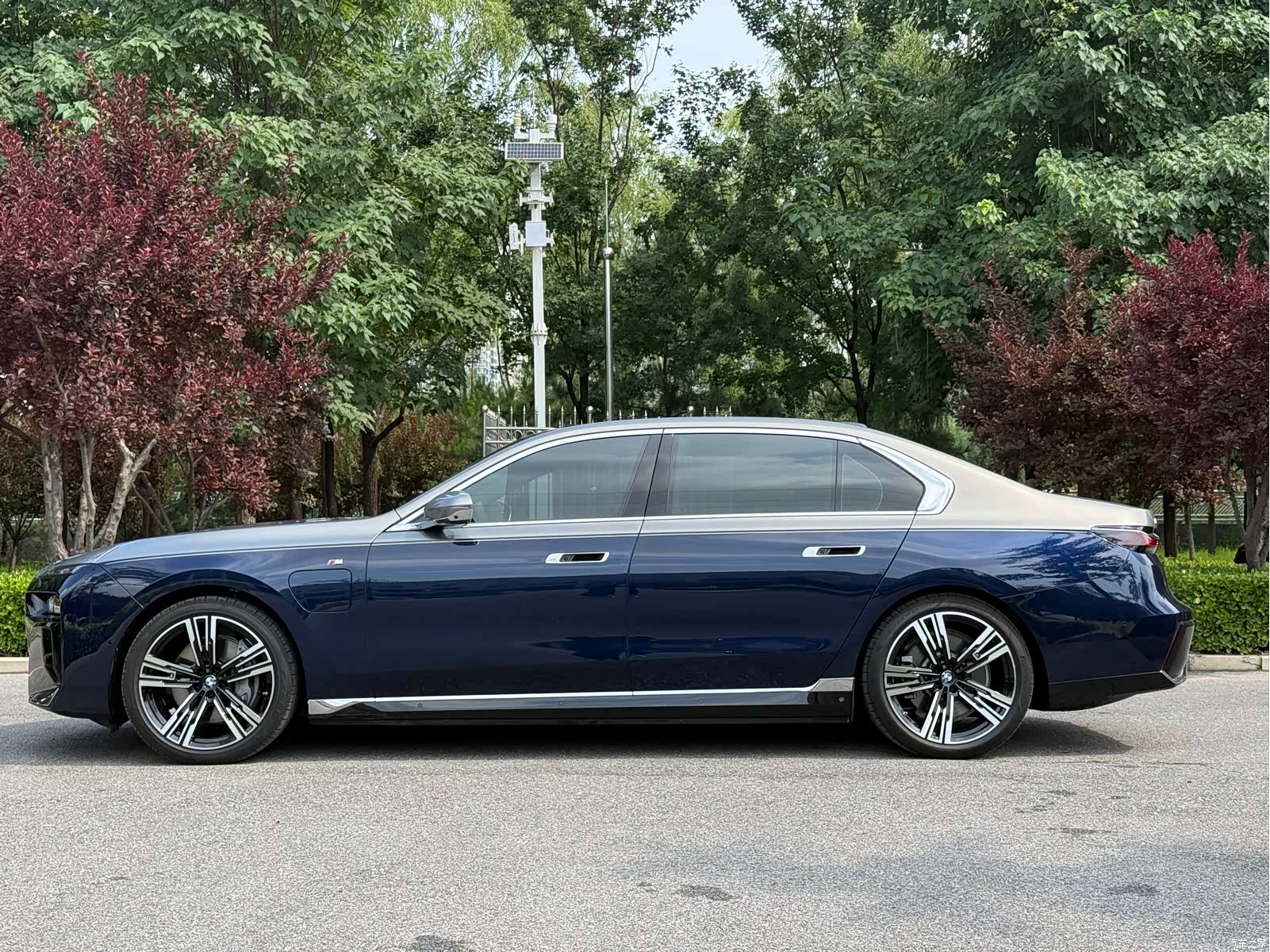 BMW i7, 2025 2