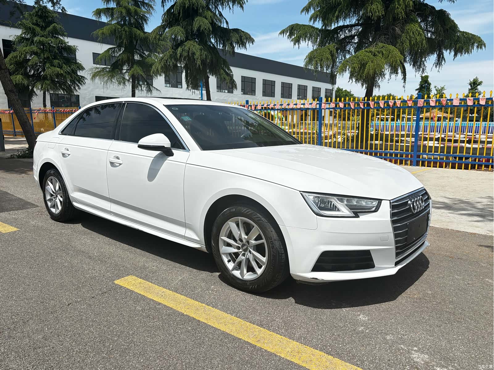 Audi A4L, 2017 7