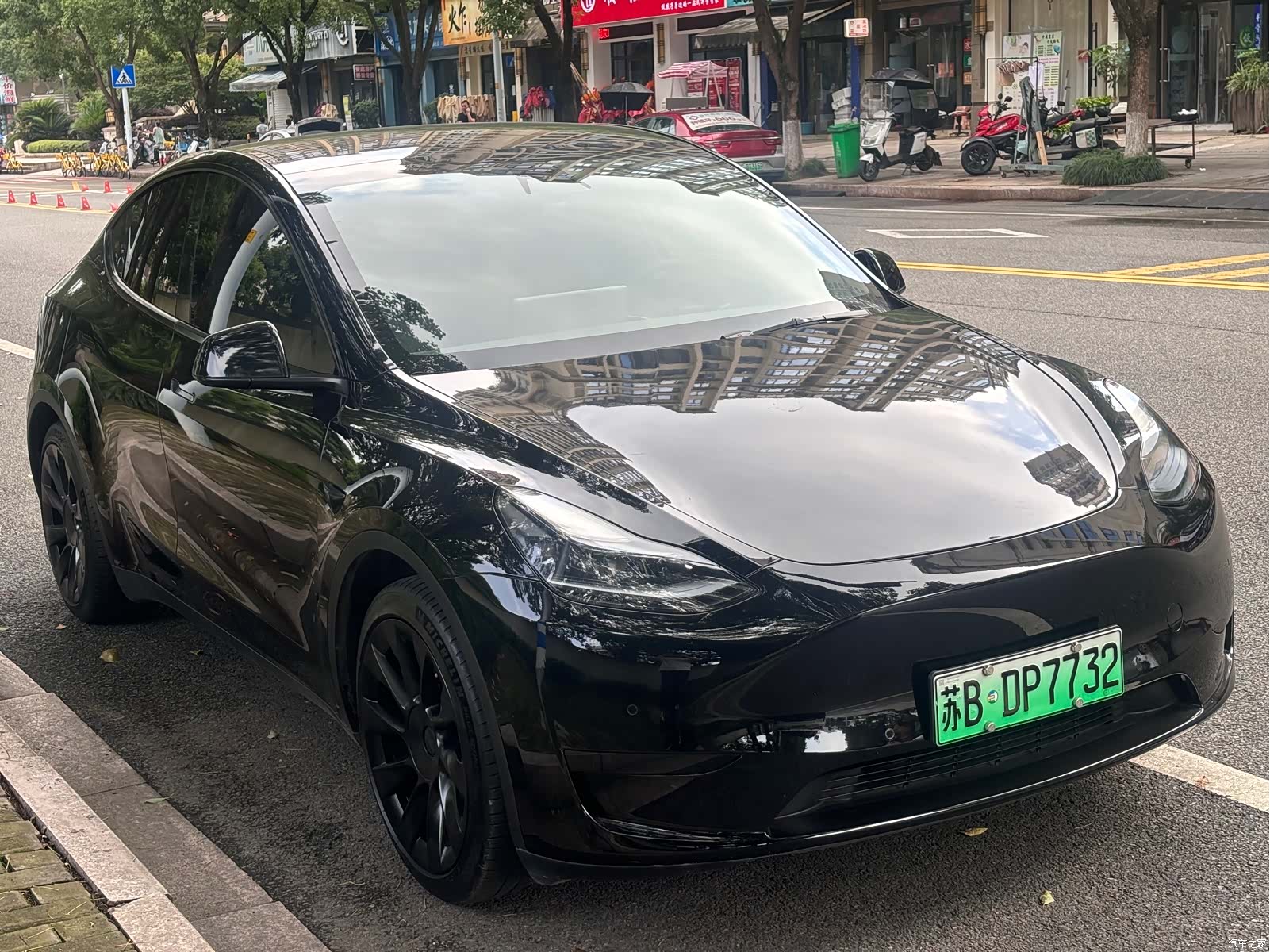 Tesla Model Y, 2023 3