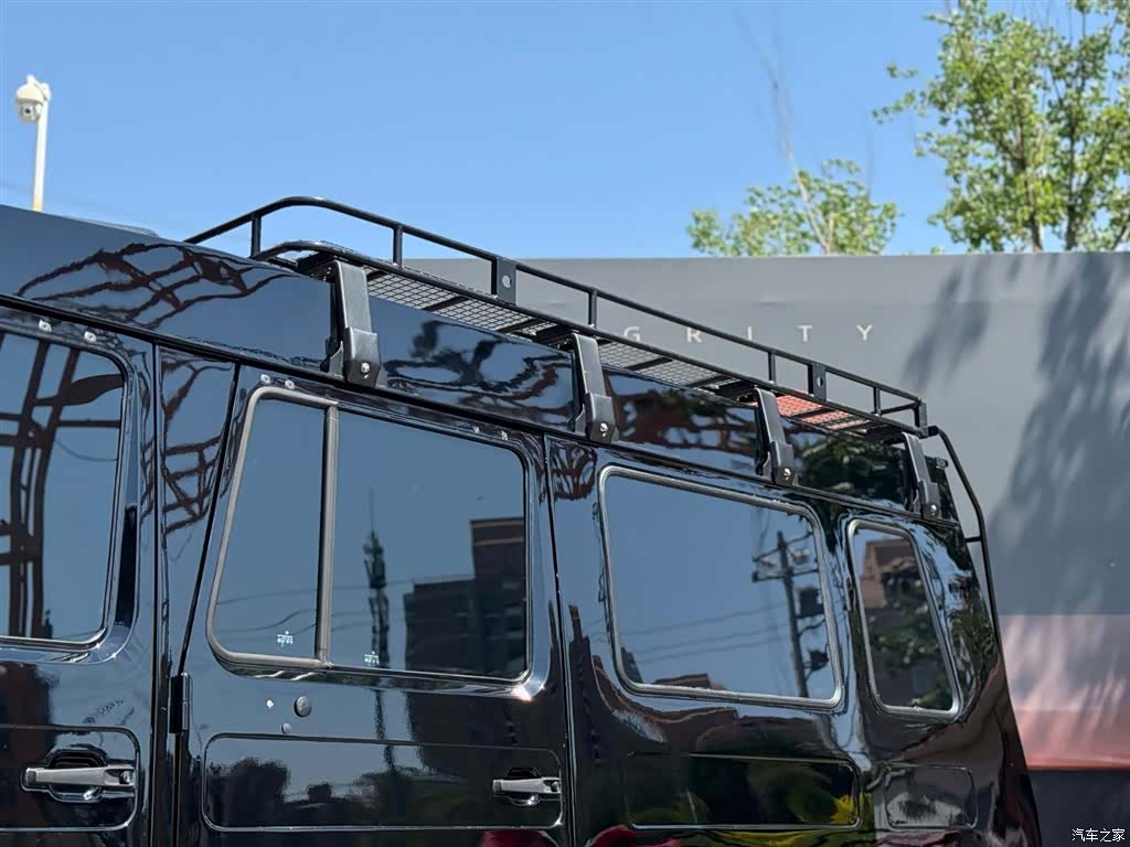 WuNiMoKeU5000 SUV, 2016 31