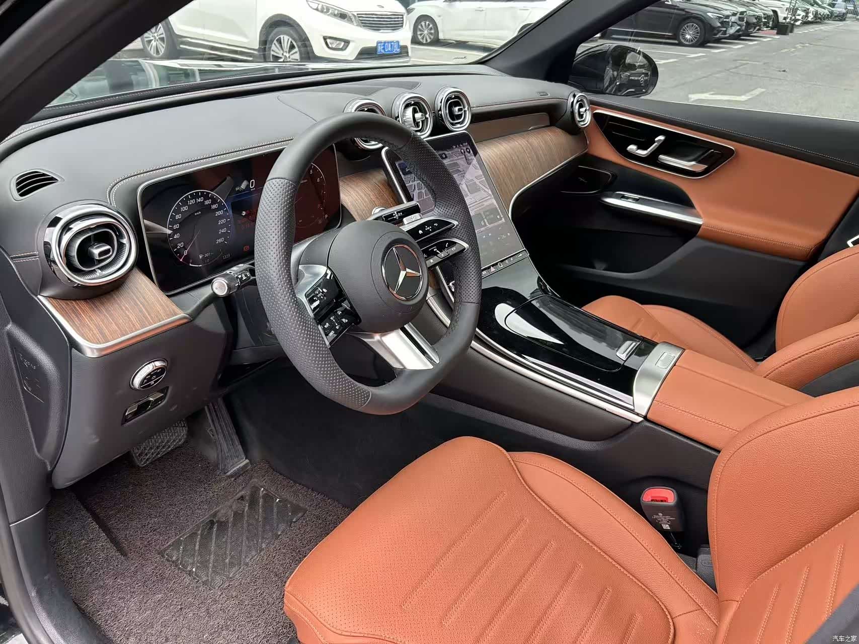 Mercedes-Benz GLC, 2024 9