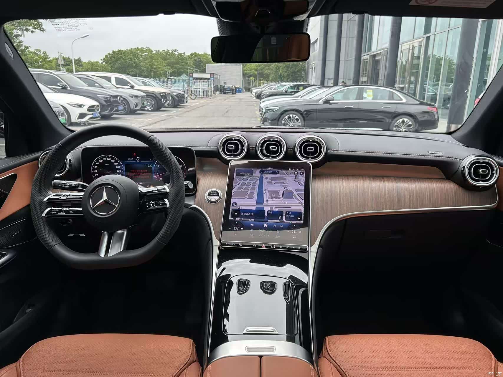 Mercedes-Benz GLC, 2024 16