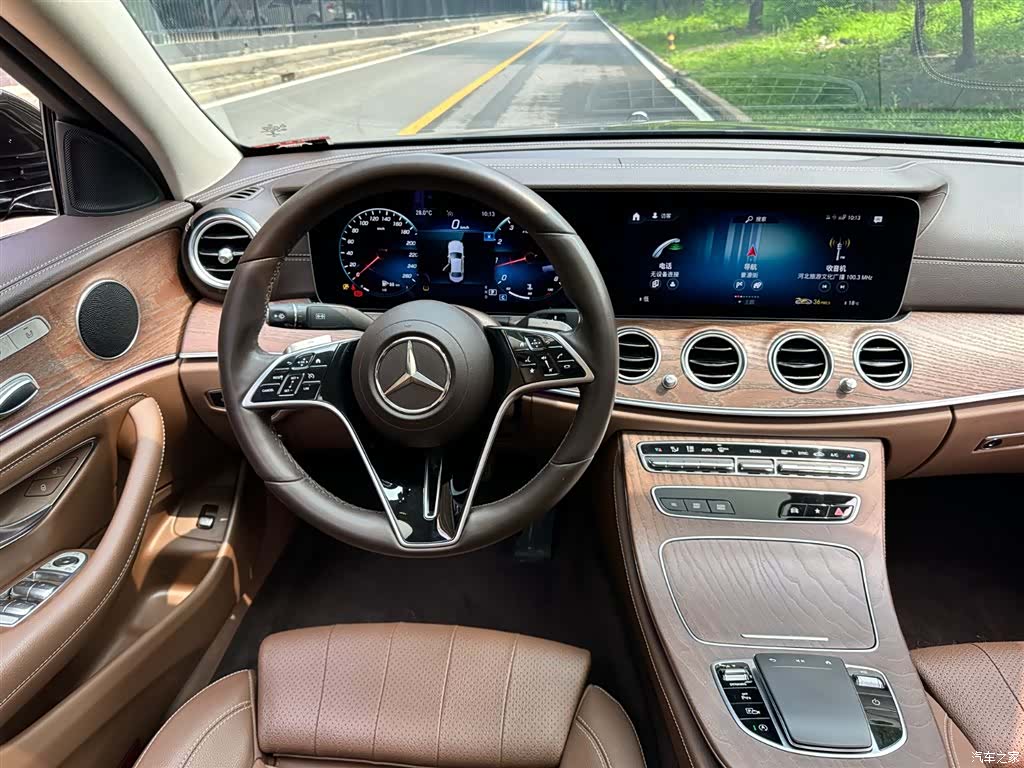 Mercedes-Benz E-Class, 2022 11
